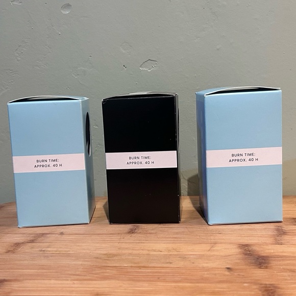 3 Handcrafted Domino Shaped Candles Made By Studio Copenhagen 100% Vegan Wax - Picture 9 of 14